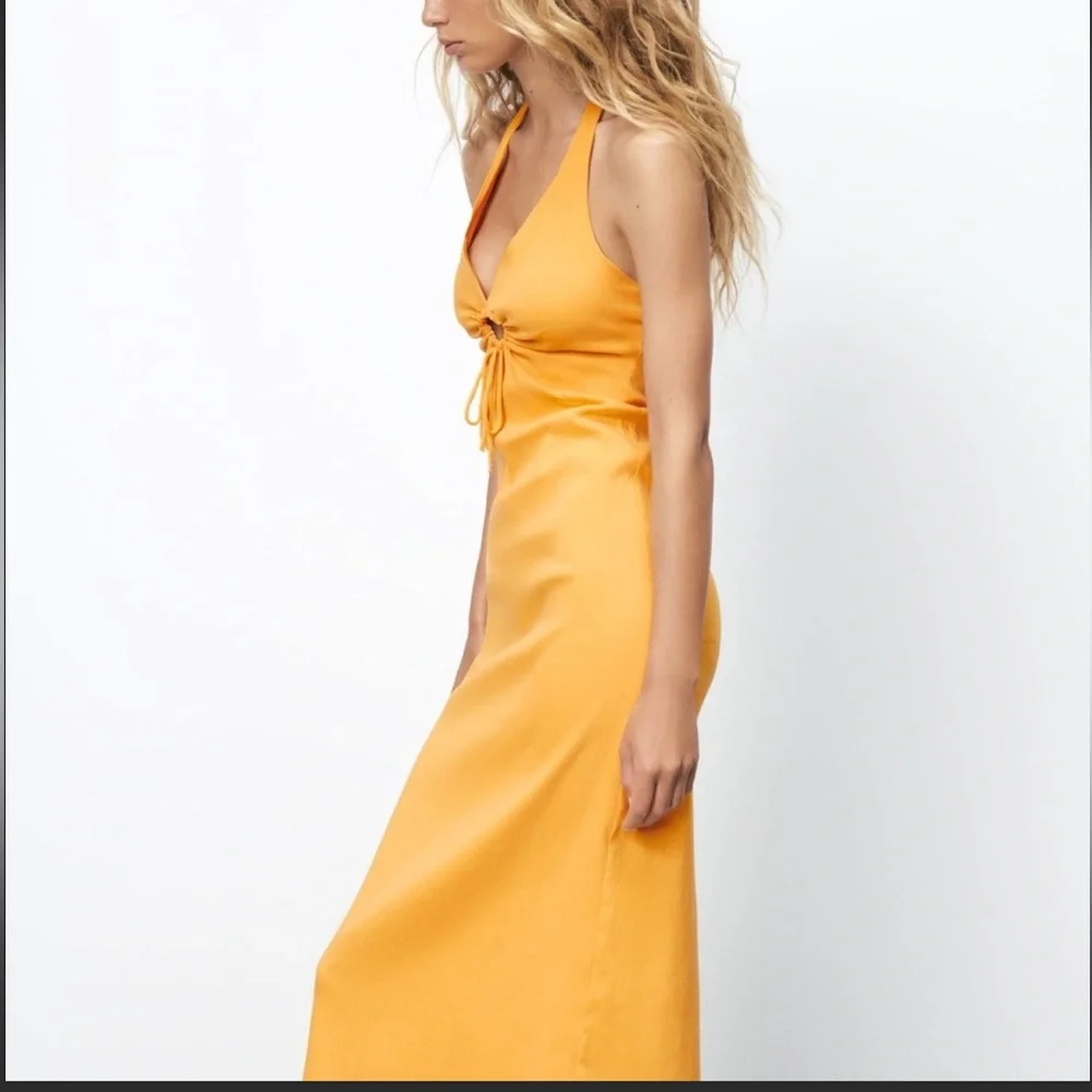 Zara Cut Out Linen Blend Dress - Picture 4 of 4